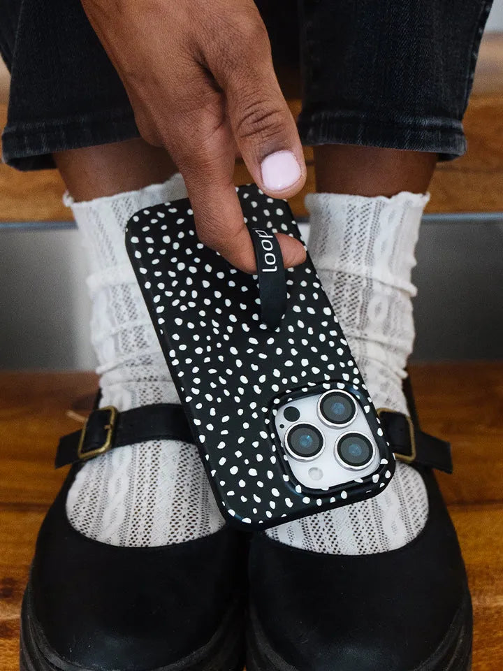Noir Dots
